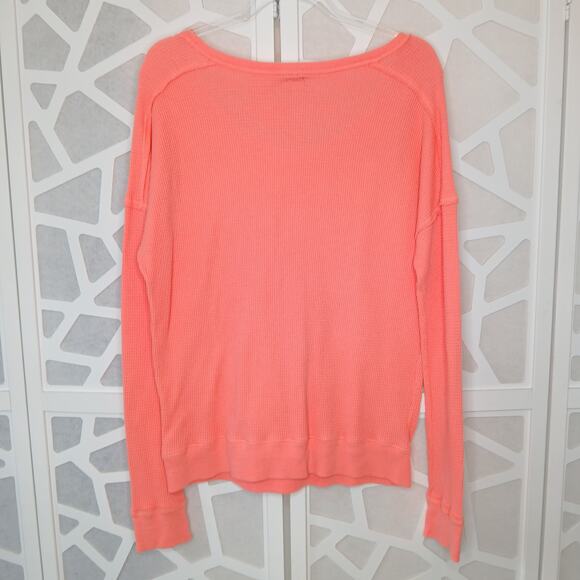 We The Free Oversized Thermal Waffle Knit Sweatshirt Womens MD Boho Cozy Lounge - Picture 6 of 10